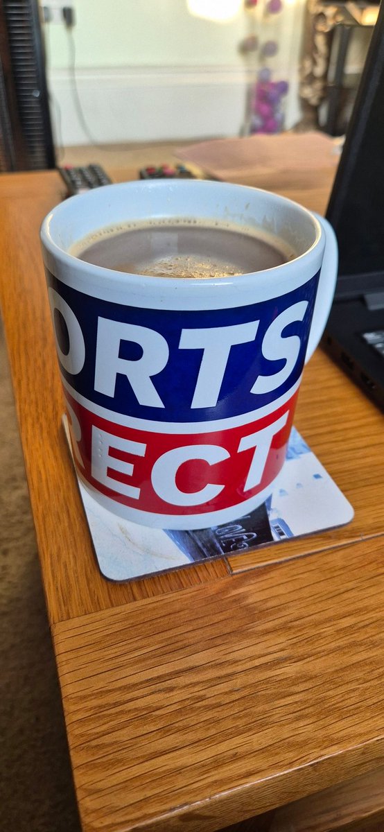 Scuzzymel's tweet photo. It's a "Sports Direct Mug" kinda day/week/month/life 💤💤💤 https://t.co/A2fgThuemp