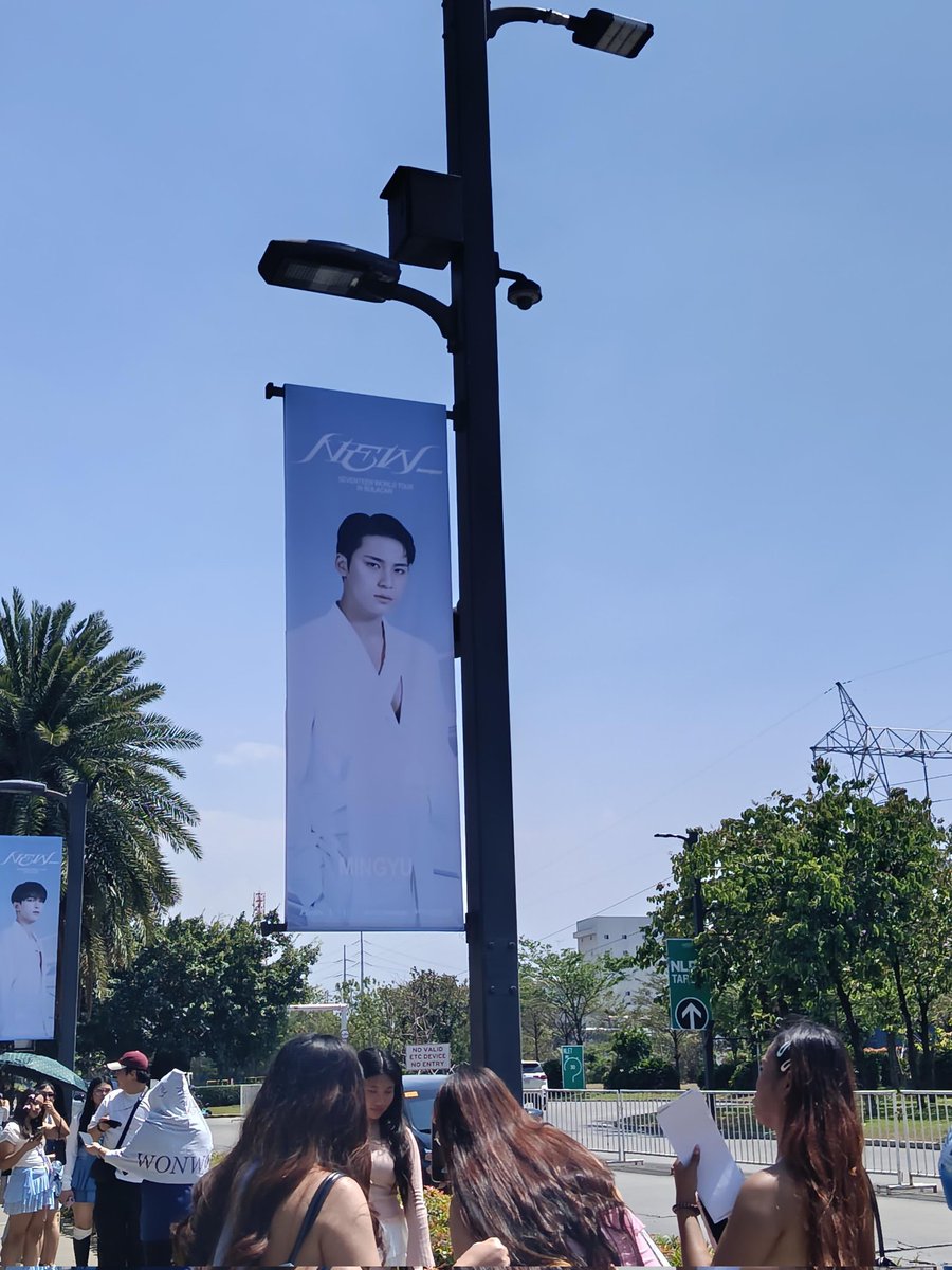 team labas lang muna, at least same kami nang nilalanghap na hangin 🥰🥰