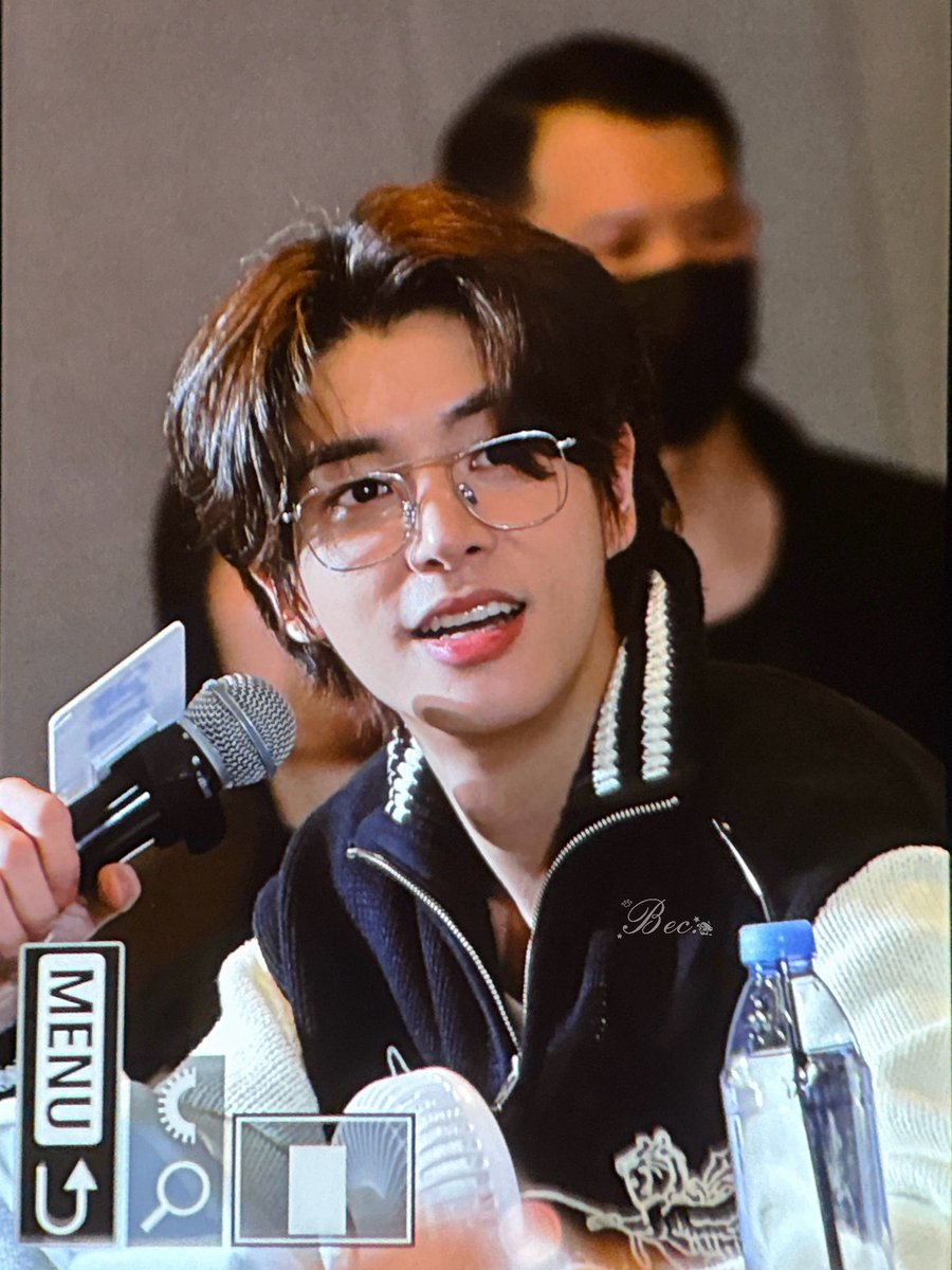 Bec. ૮ฅ・ﻌ・აฅ tweet media
