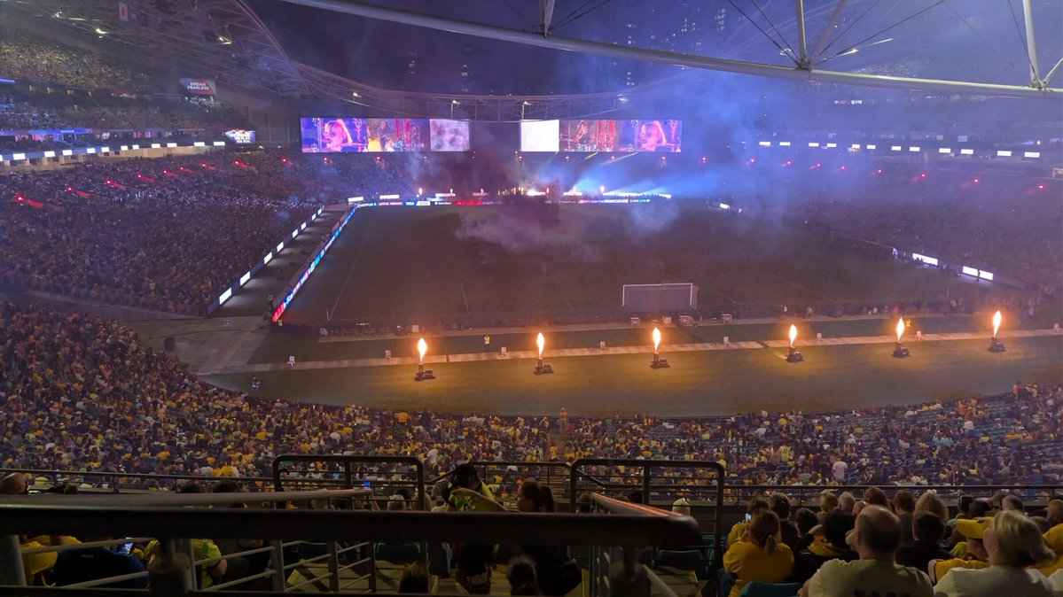 Emile/Amul/Emily/Ameal/Anil etc. tweet media