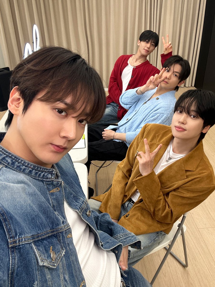 틴탑(TEEN TOP) tweet media