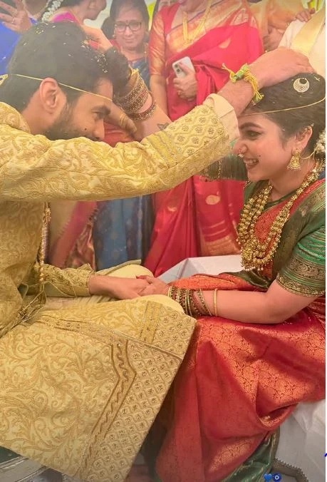greatandhranews's tweet image. Bigg Boss beauty Punarnavi has married her boyfriend

#Punarnavi #BiggBoss
