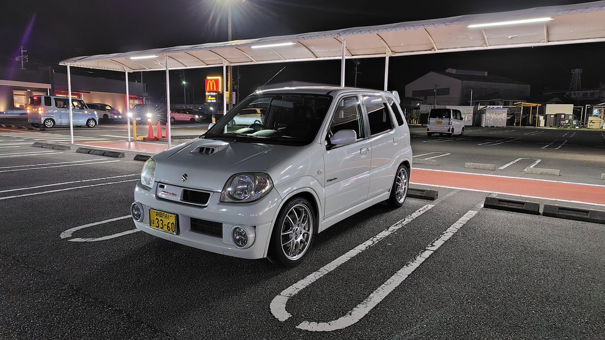 綾♪ #くそばばあ tweet media