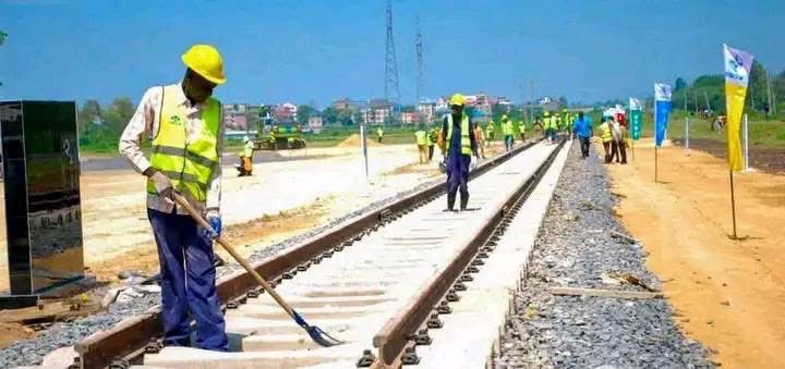 D I K E M B E tweet media