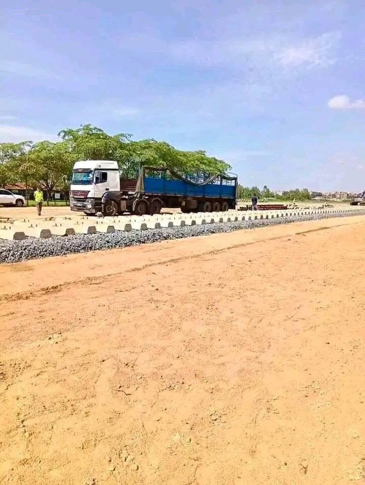 D I K E M B E tweet media