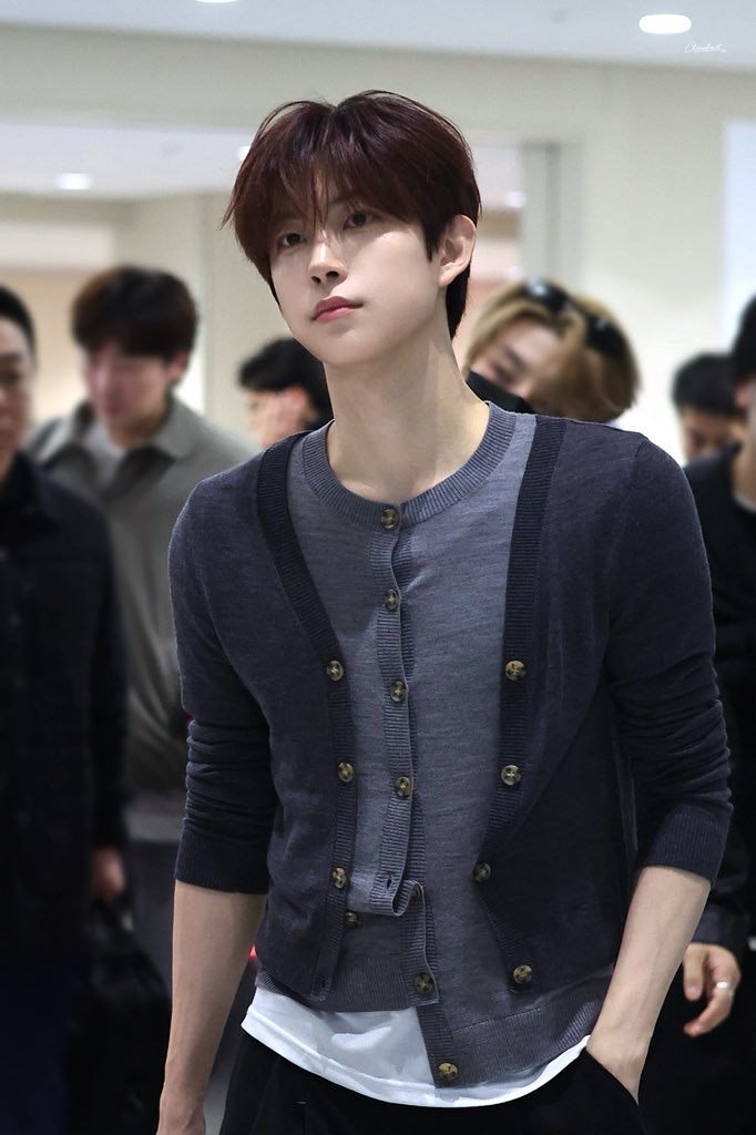 Strachaa tweet media