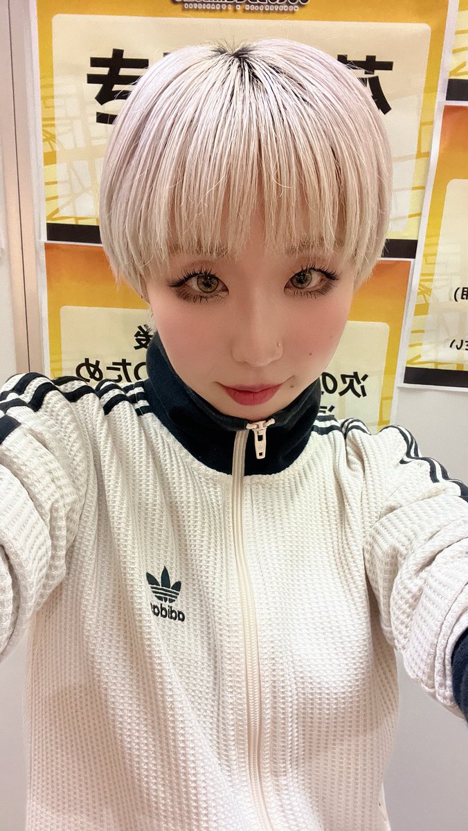 AMI🎷🦉💙 tweet media