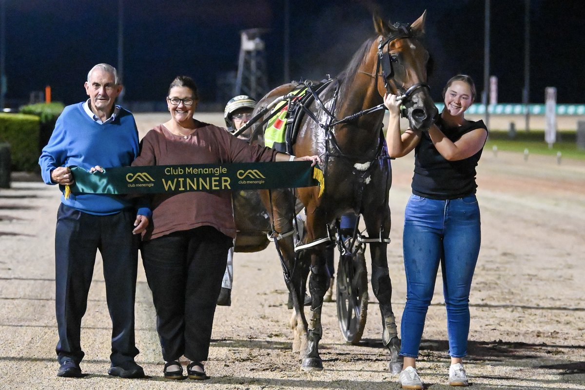 Club Menangle tweet media