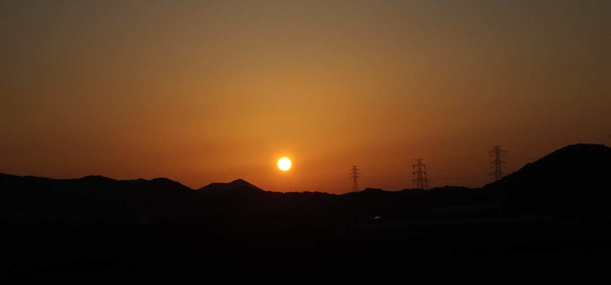 seesawhappy's tweet photo. #夕陽 https://t.co/OHsdh8evYm