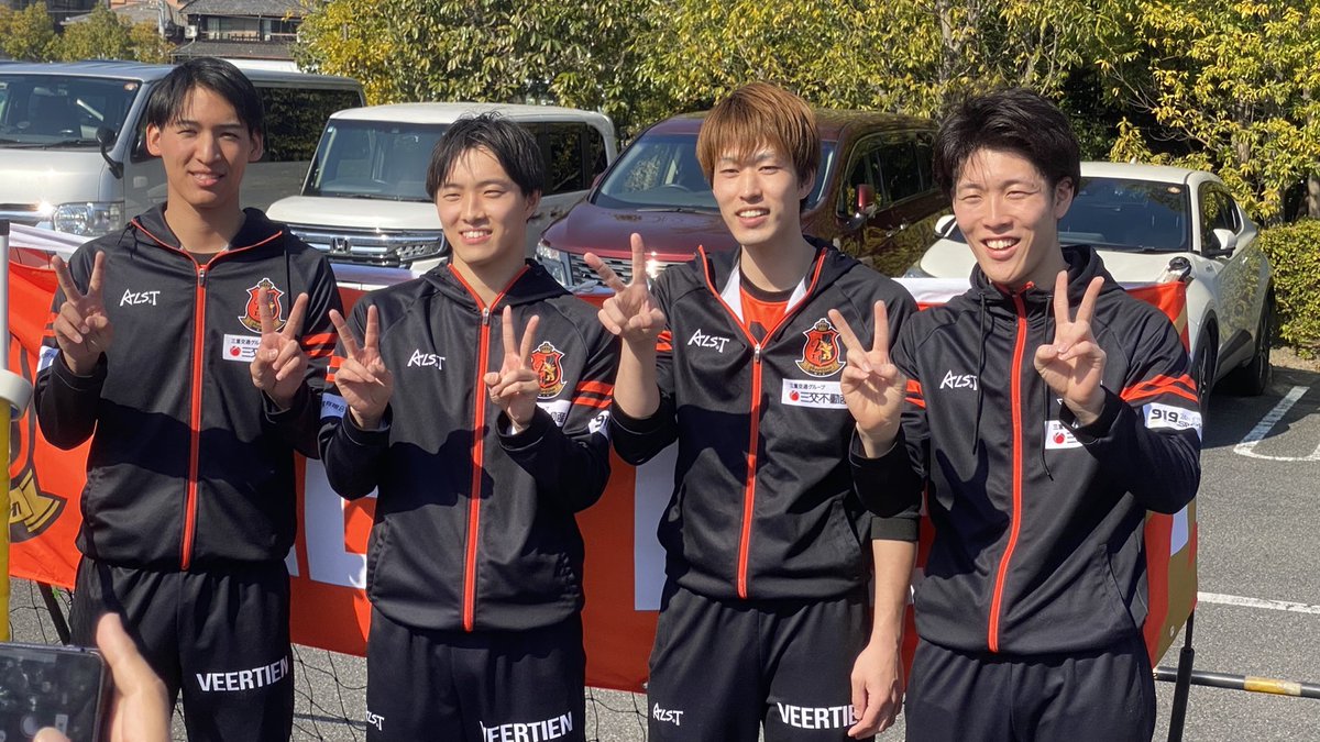 maripom2's tweet photo. プレーオフ進出決定の瞬間をイベントに参加していた選手のみなさんといっしょに分かち合えました✨✨

北海道でもヴィアティンらしく 
楽しく！元気に！プレーしてきてね！
ホントにおめでとう🎉🎉 https://t.co/9pIrBpmkaj
