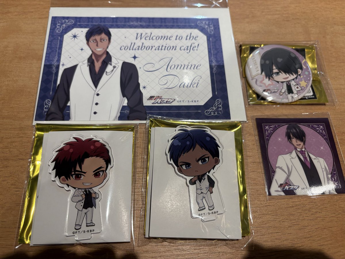 naruha_0720's tweet photo. 【交換】黒子のバスケ 黒バス GIGO カフェ
譲)
コースター：黒子・青峰・緑間・笠松・氷室
招待状：黒子・青峰
アクスタ：火神・青峰
SD缶バッジ：氷室
特典：黒子・氷室
求)黄瀬or赤司or花宮
アクスタのみ高尾
黄瀬以外は友人分
コースター赤司1優先
郵送または京都手渡し
よろしくお願いいたします。 https://t.co/vk29LqVer4
