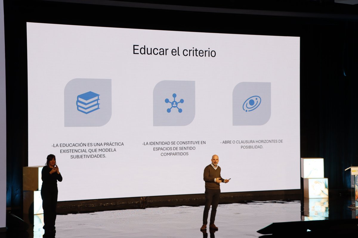 Centro Regional de Formación del Profesorado tweet media