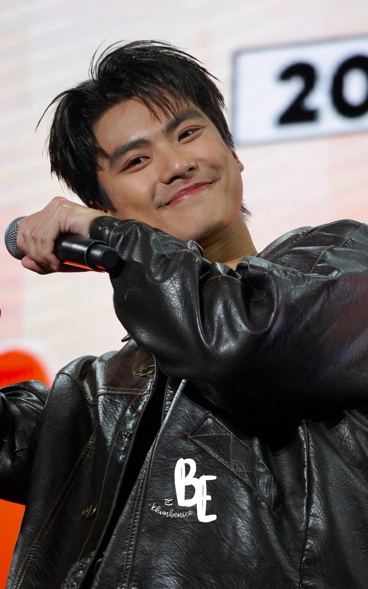 Cutest meowwwwwwu 🐈

Long time no see na ja khon narakkk

OHM PAWAT FM IN CHONGQING
#OhmFMinChongqing 
<a href="/ohmpawatt/">Ohmpawat</a> 
#ohmpawat