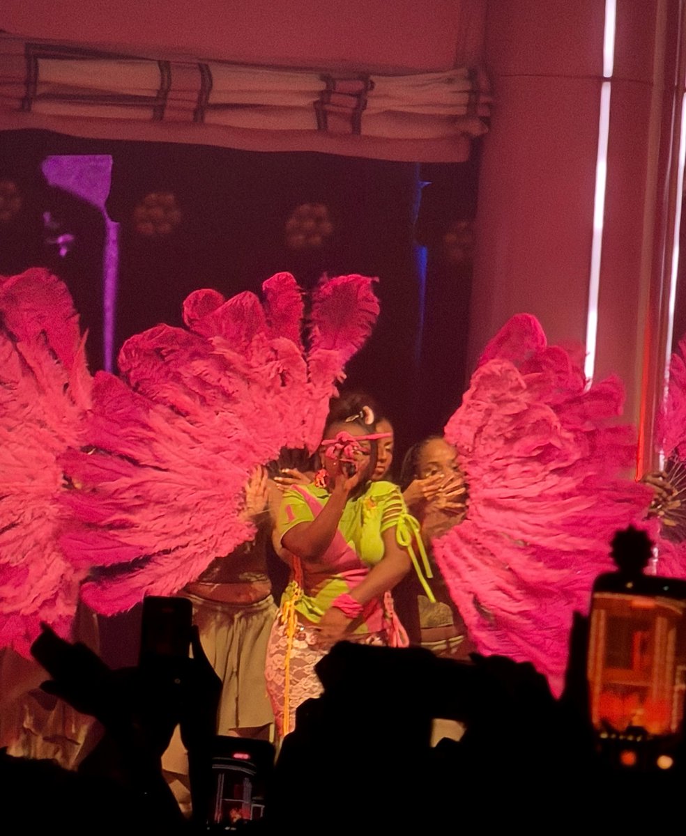 KC Maéva ☽ tweet media