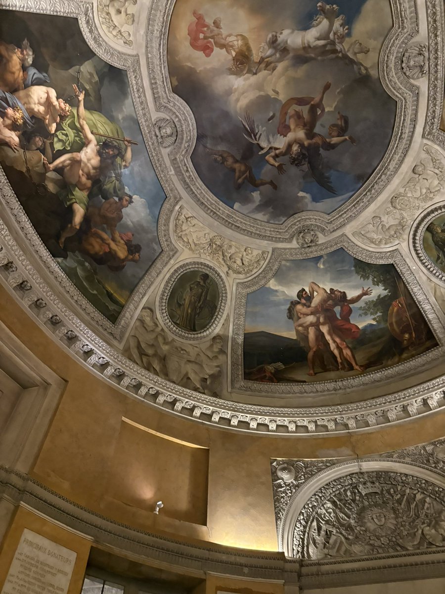 初号機 tweet media