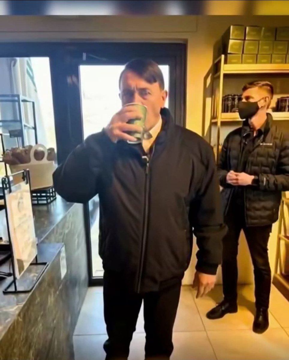 Burger Bass 168-861 λ tweet media