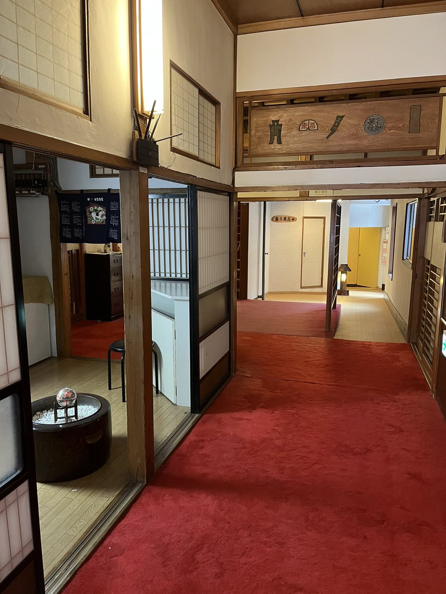 でこぴん tweet media