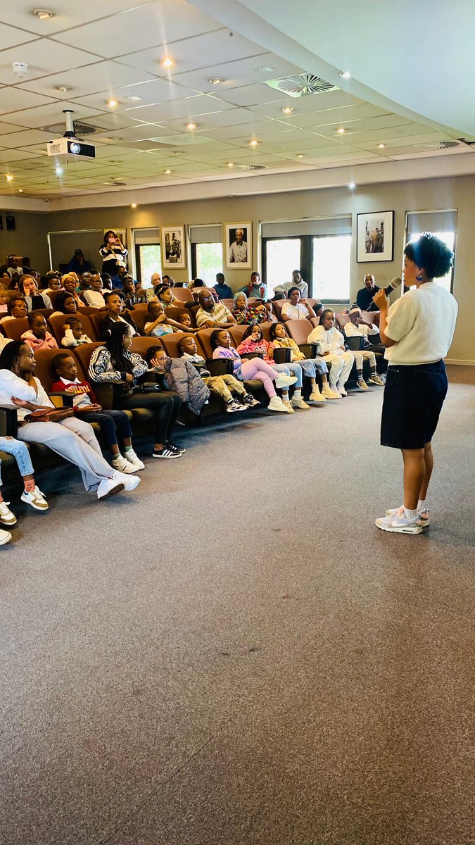 NelsonMandela tweet media