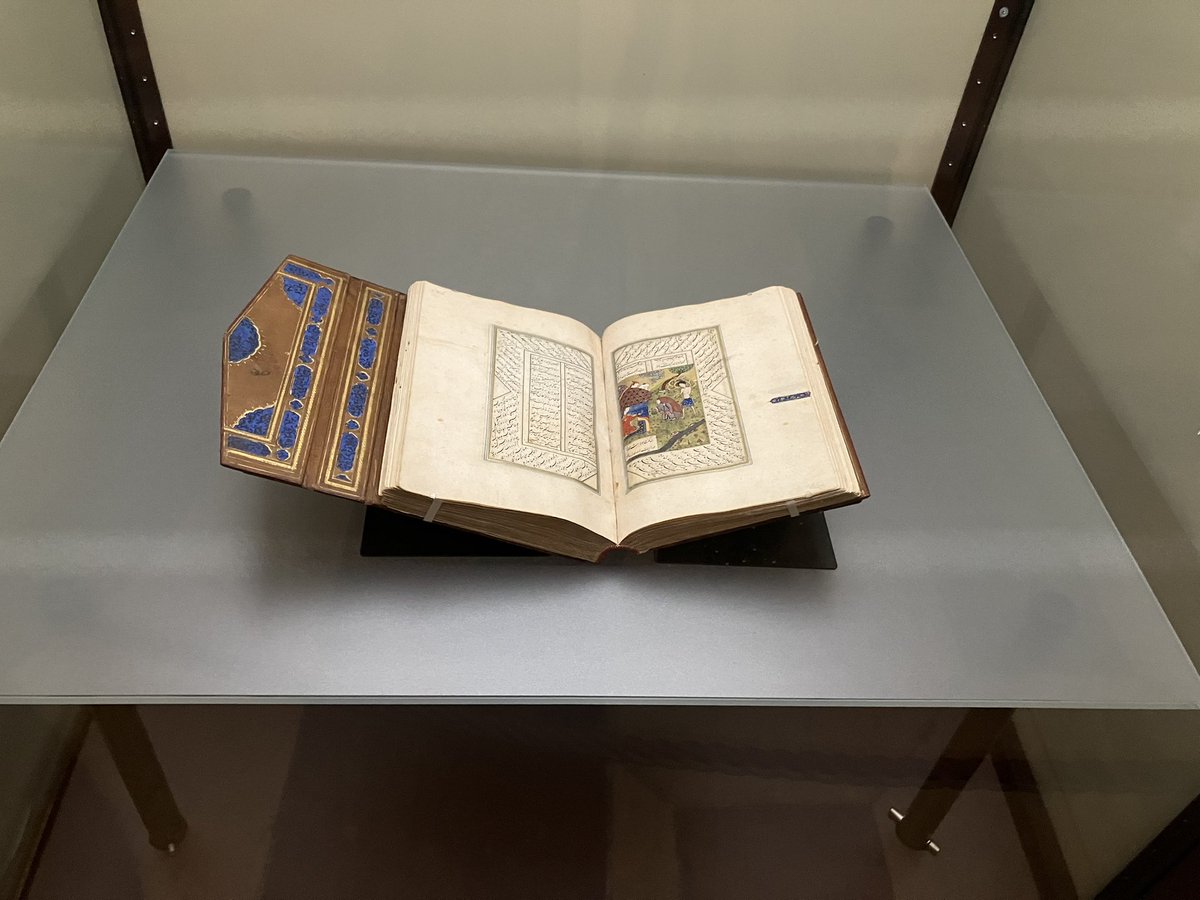 Viyana Anahtarı (Okşan Svastics) tweet media