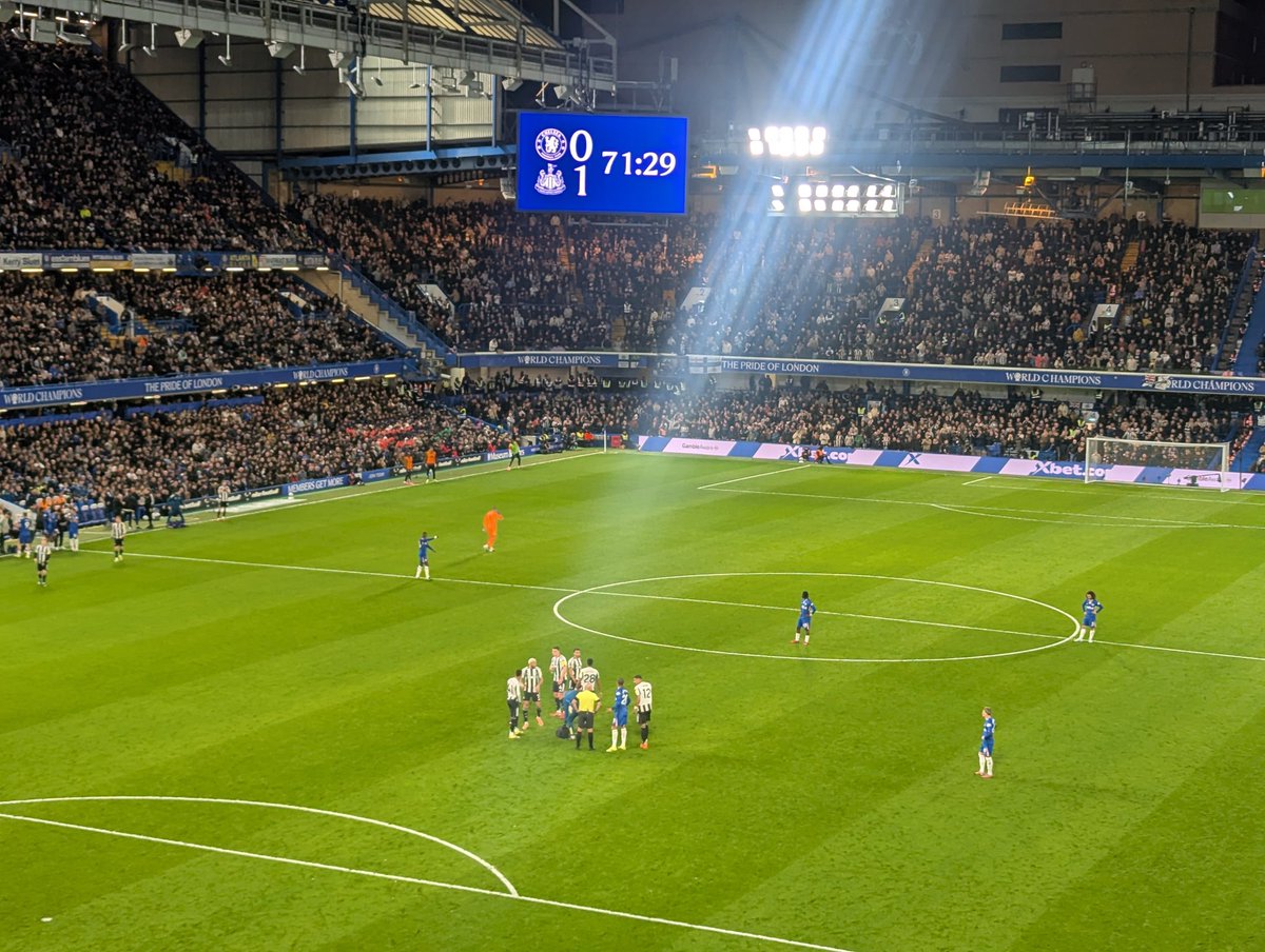 simon read tweet media