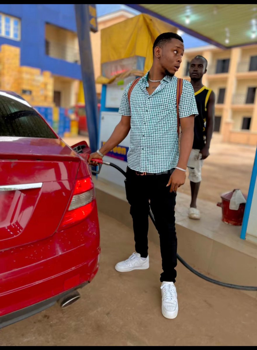 thugbloc🏚❤️ tweet media