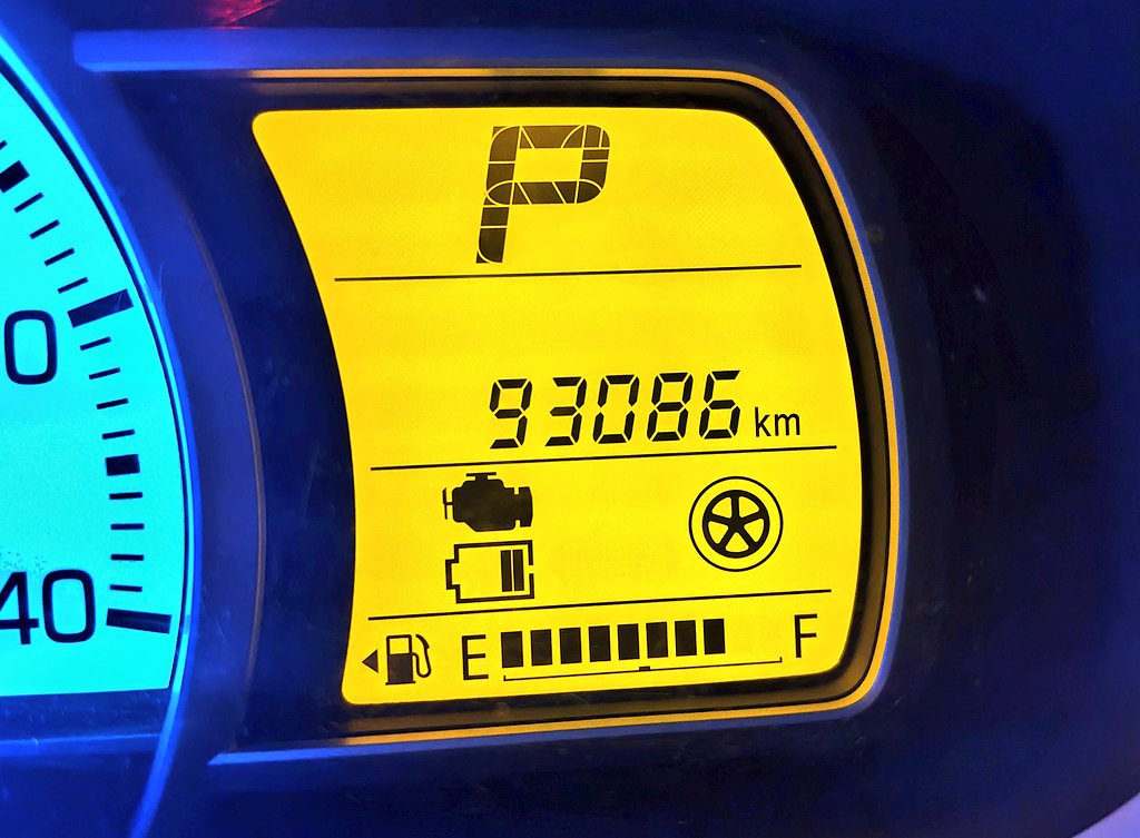 アルトエンジンオイル交換
2.4L