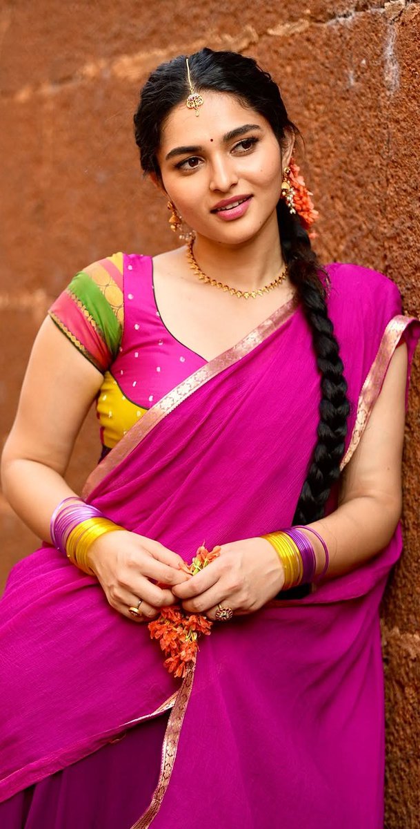 IAmKhabri69's tweet image. Gorgeous Look #KayaduLohar ! #Cinema | #CineTime | #CineTimee |