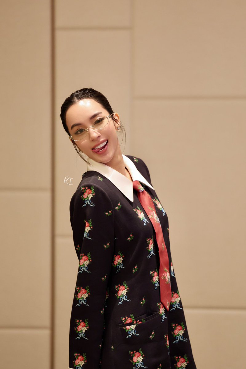 ณัณณิริณซินโดรม tweet media