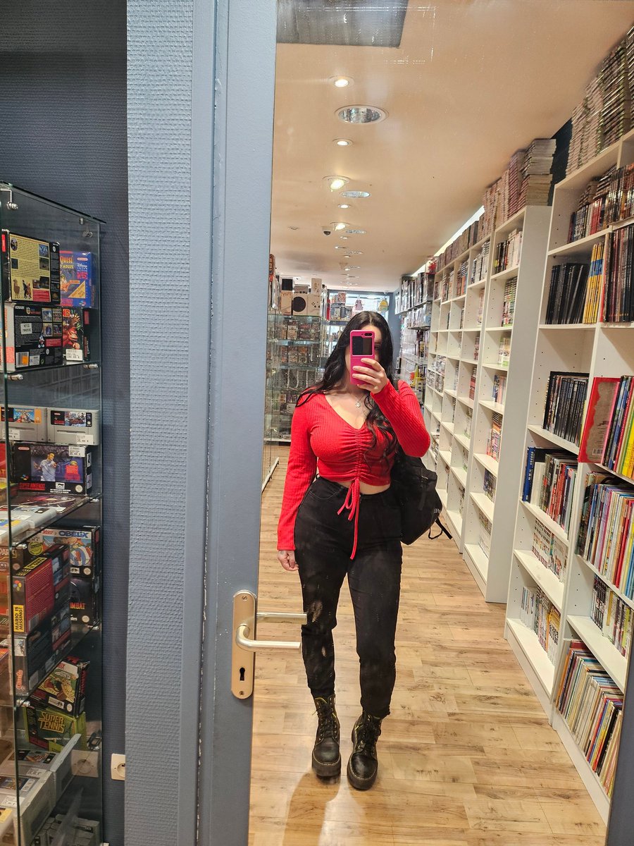 Noëlie 🦖 tweet media