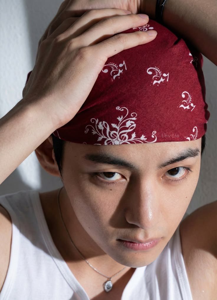 Nathaniel Rozanov. || DESLOG. tweet media