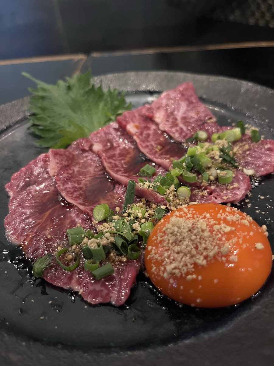 ごじょー tweet media