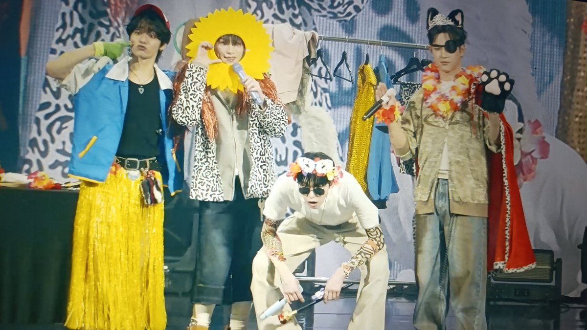 原us •· Bett 🛸 tweet media