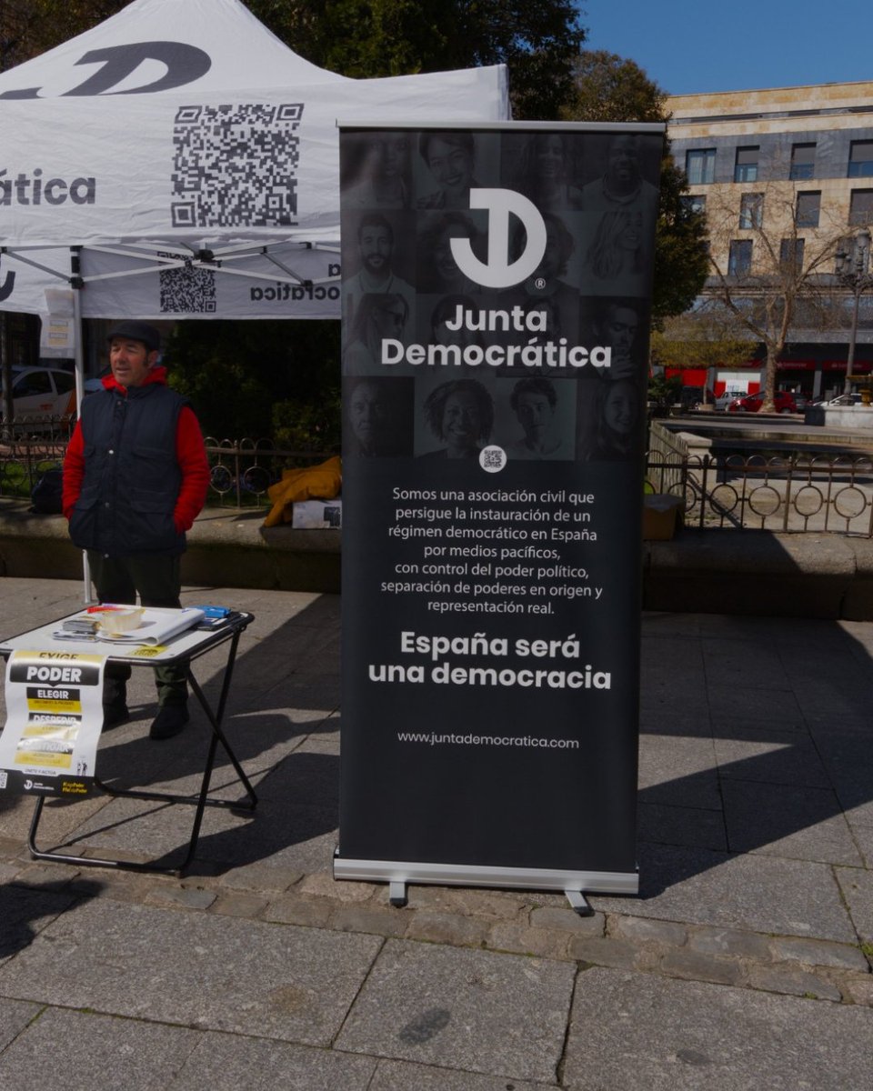 Gracias al grupo universitario de Salamanca y a las delegaciones de Cáceres, Badajoz y Valladolid por vuestro compromiso, trabajo y valentía en esta mesa informativa.