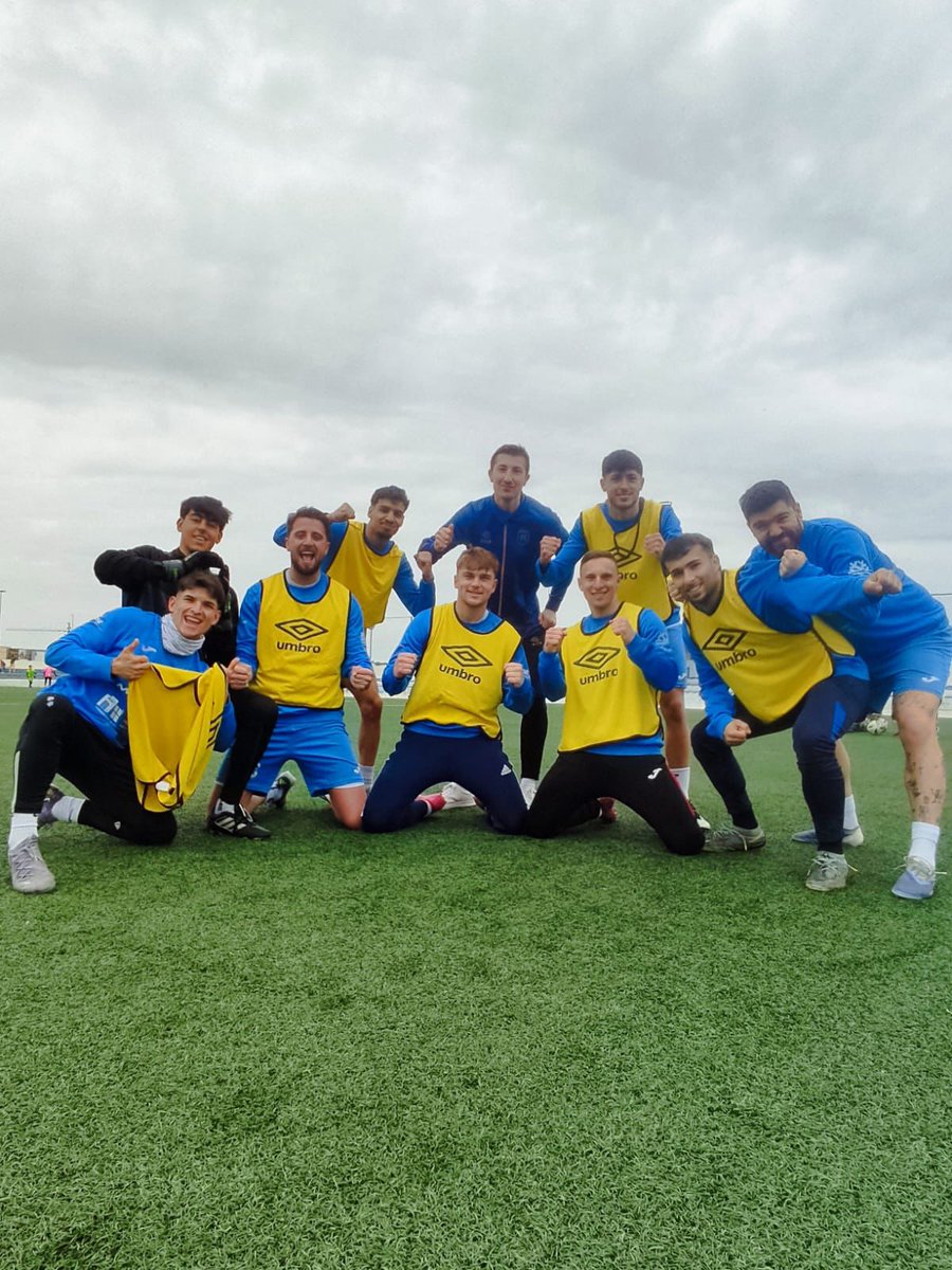 Vuelve Ismael al verde con el equipo ganador de hoy, todo listo para mañana defender el liderato en Bullas.

¡Vamos San Javier! 💙🤍