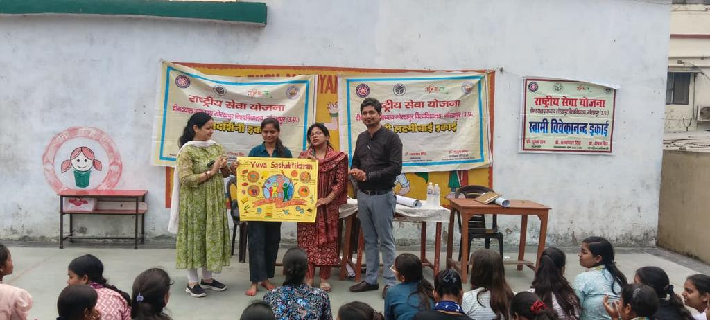 DEEPAKKUMA38269's tweet photo. NSS के सप्तदिवसीय विशेष शिविर के समापन के दिन(21.03.2026) स्वयंसेवकों के बीच पोस्टर एवं भाषण प्रतियोगिता आयोजित की गई। इस अवसर पर बच्चों ने सांस्कृतिक गीत प्रस्तुत किए तथा अपने अनुभव साझा करते हुए शिविर का समापन किया। स्वयंसेवकों में शिविर को लेकर अत्यधिक उत्साह देखने को मिला।👏 https://t.co/k4LORdGRCo