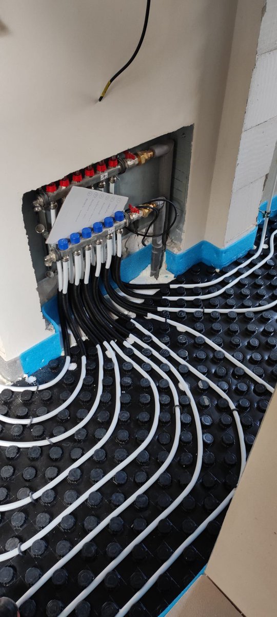 KosemoMoravia's tweet photo. Máte doma podlahové topení a pokud ano, jste spokojeni? Napište nám to do komentářů😉
#plyn #heating #montazkotle #ingeneering #water #wolf #kotle #cisteni #udrzba #plynovekotle #vytapeni #thermona #junkers #buderus #viessmann #destila #plynovákotelna #dedietrich #kosemo https://t.co/WDN9U1B6rk