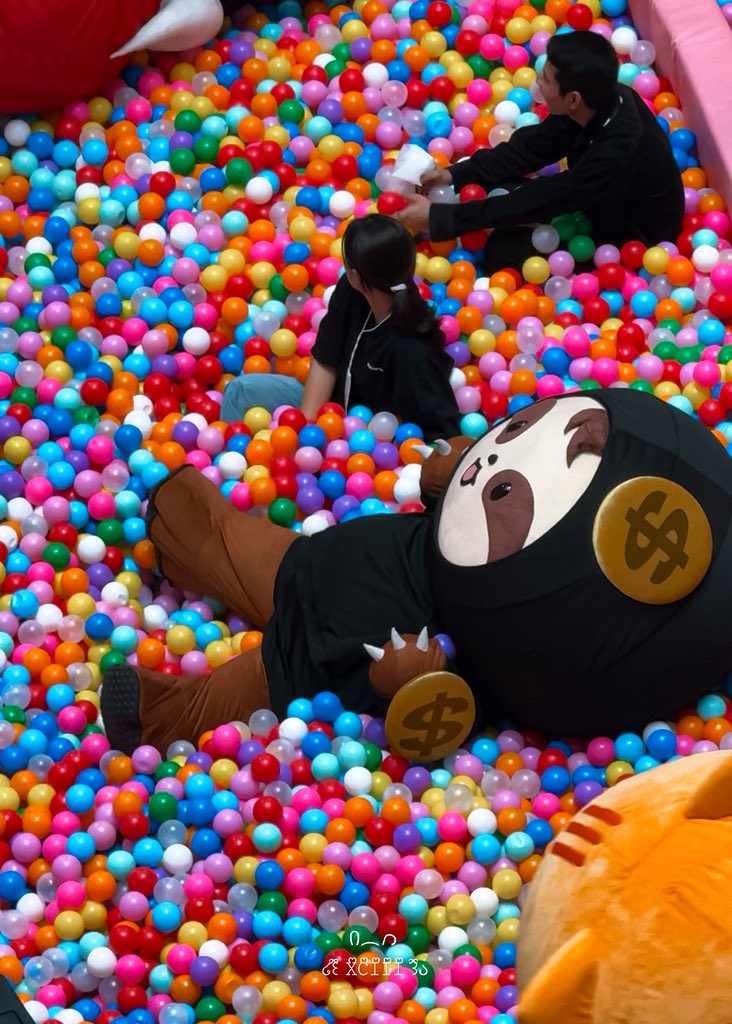 XCIII🐧🦥💰 tweet media