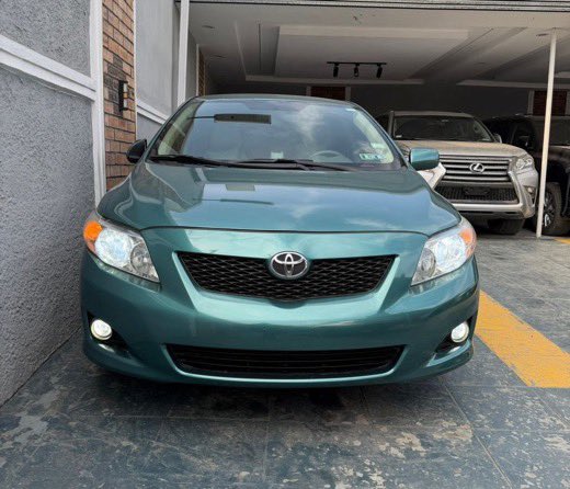 I woke up today, tooked my bath, checked my account balance, and I discovered I can own a car, and boom, I bought a brand new Corolla, congratulations to me 🥳🍾🎉