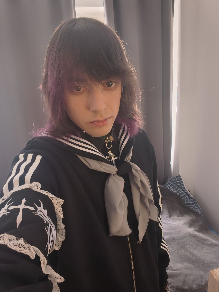 centunya tweet media