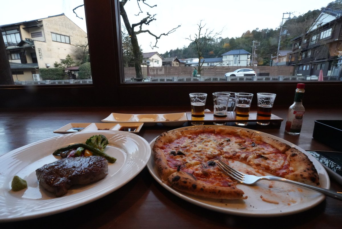 ナホン tweet media