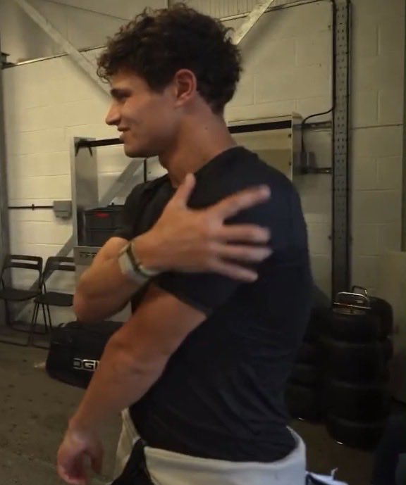 🐈‍⬛ ₄₁₂ tweet media