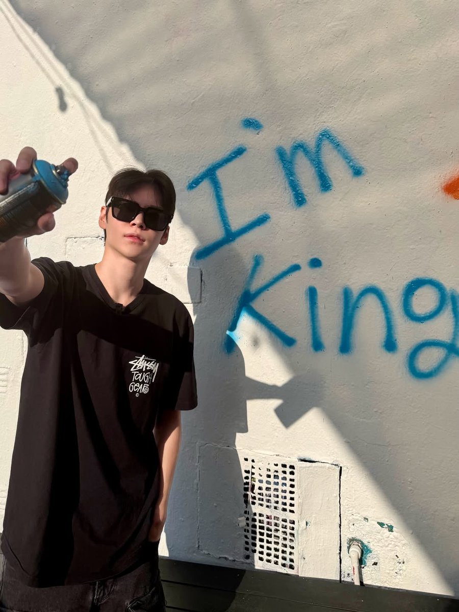 blessmebape's tweet photo. #imking…😾 https://t.co/EJfLW7Wm1N