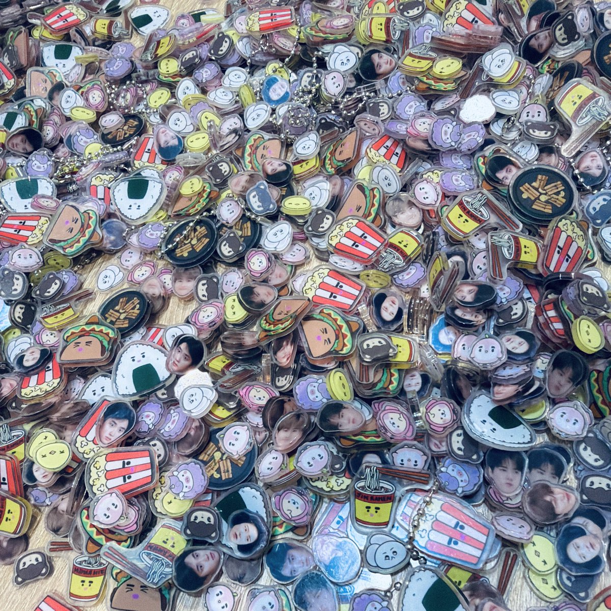 aD.O.re_soo tweet media