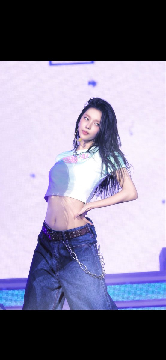 It’s me jenjen ⁵ ꧂ tweet media