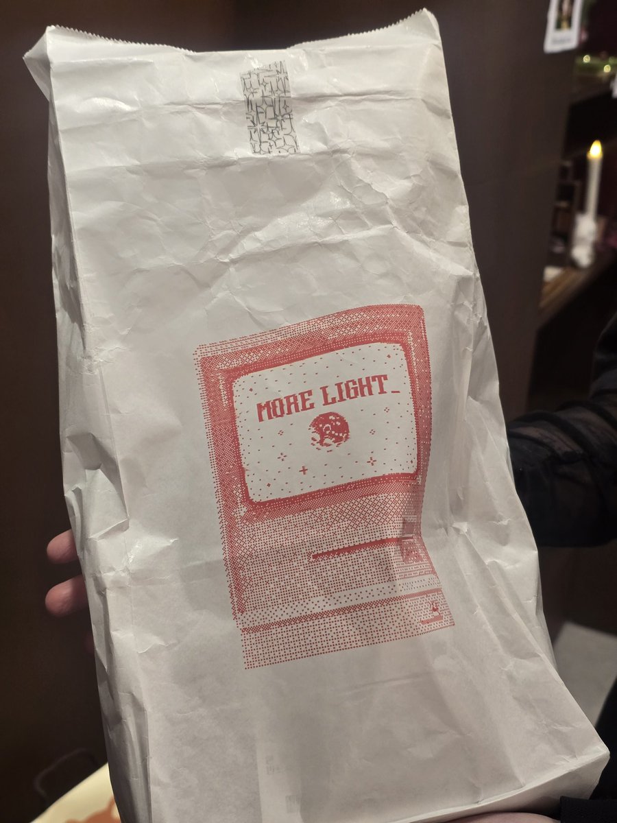 <분실물>

판매존 오셔서 찾아가주세요!