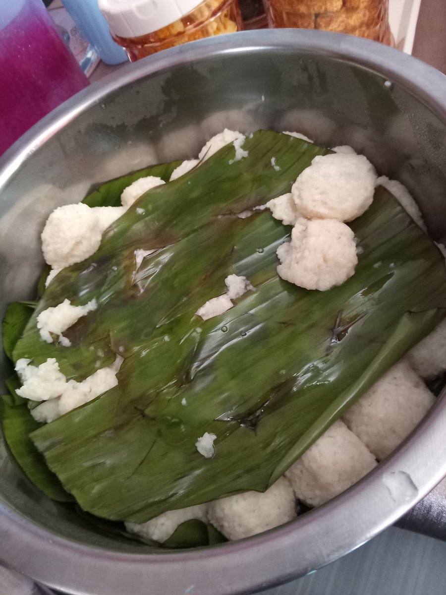 BerhalaKuning 👑 tweet media