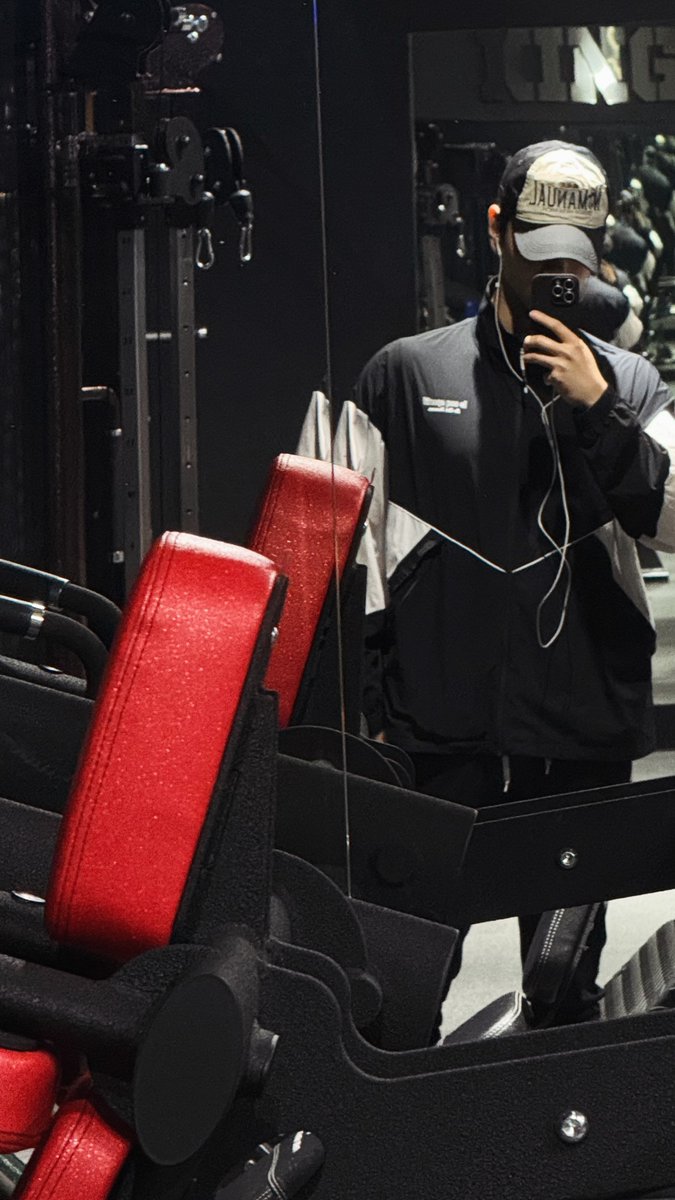 𝐬𝐮𝐧𝐬𝐞𝐭 tweet media