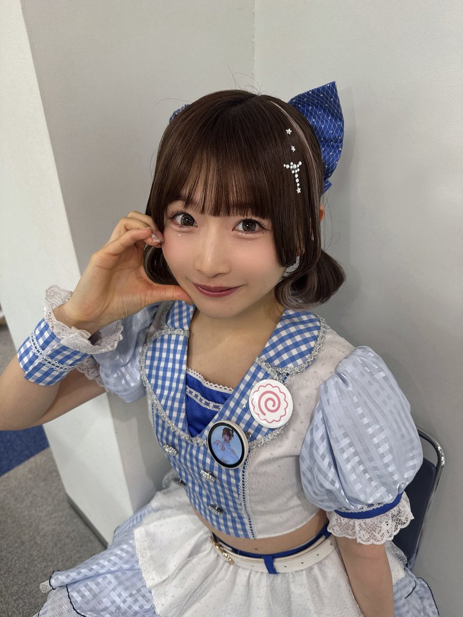 yurimaru_japan's tweet image. ゆり丸の🆕衣装アイテム❣️🍥💫

ゆり丸のアー写やロゴをスライドショーで写してたよ！ライブ中気付いてくれて特典会で聞いてもらえたり、楽屋でも色んなアイドルちゃんがすごーいって声かけてくれた☺️🤍嬉
今後も色んな画像や動画を身につけちゃお❣️お楽しみに🫶🏻

#adget #ゆり丸