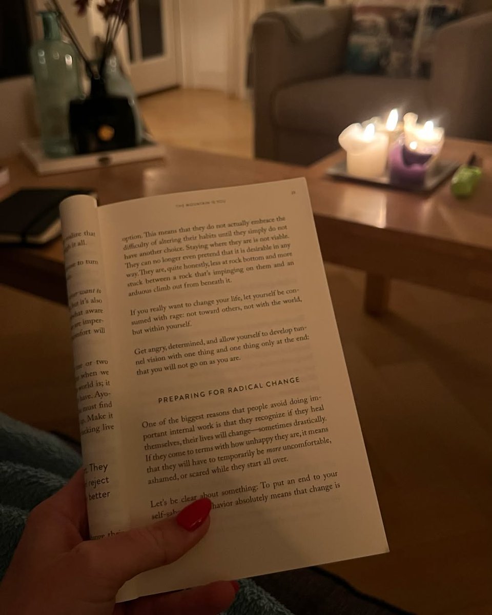 AmineNotBlues's tweet photo. One page, one mindset shift, one radical step closer to the version who actually makes it.
The candles are burning low, but Iโm just getting started.
#TheMountainIsYou #CryptoGirl #RadicalChange #DeFiMindset #MoonChaser https://t.co/nIM0WNfLXa