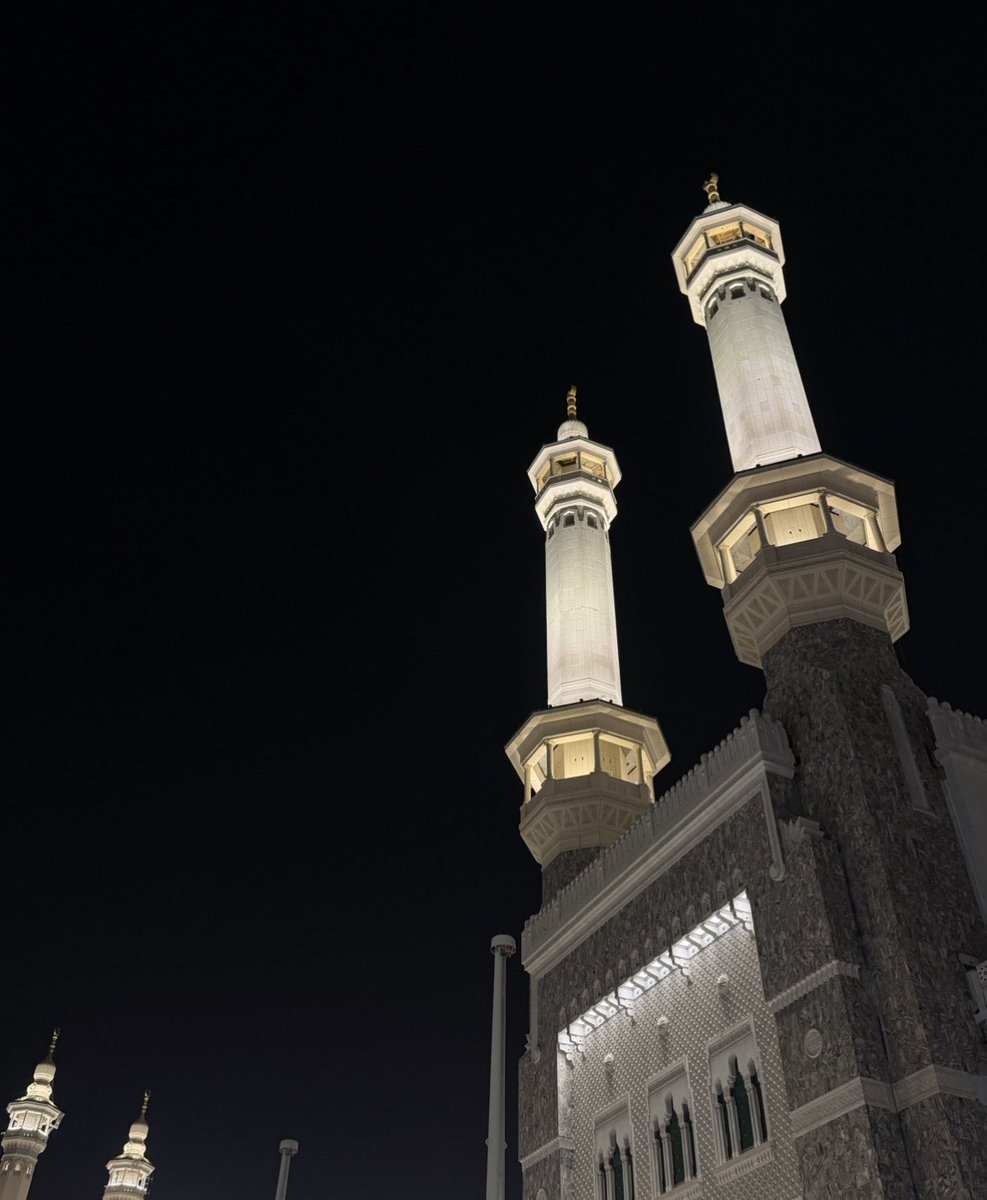 سَاره بَغدادي.. tweet media